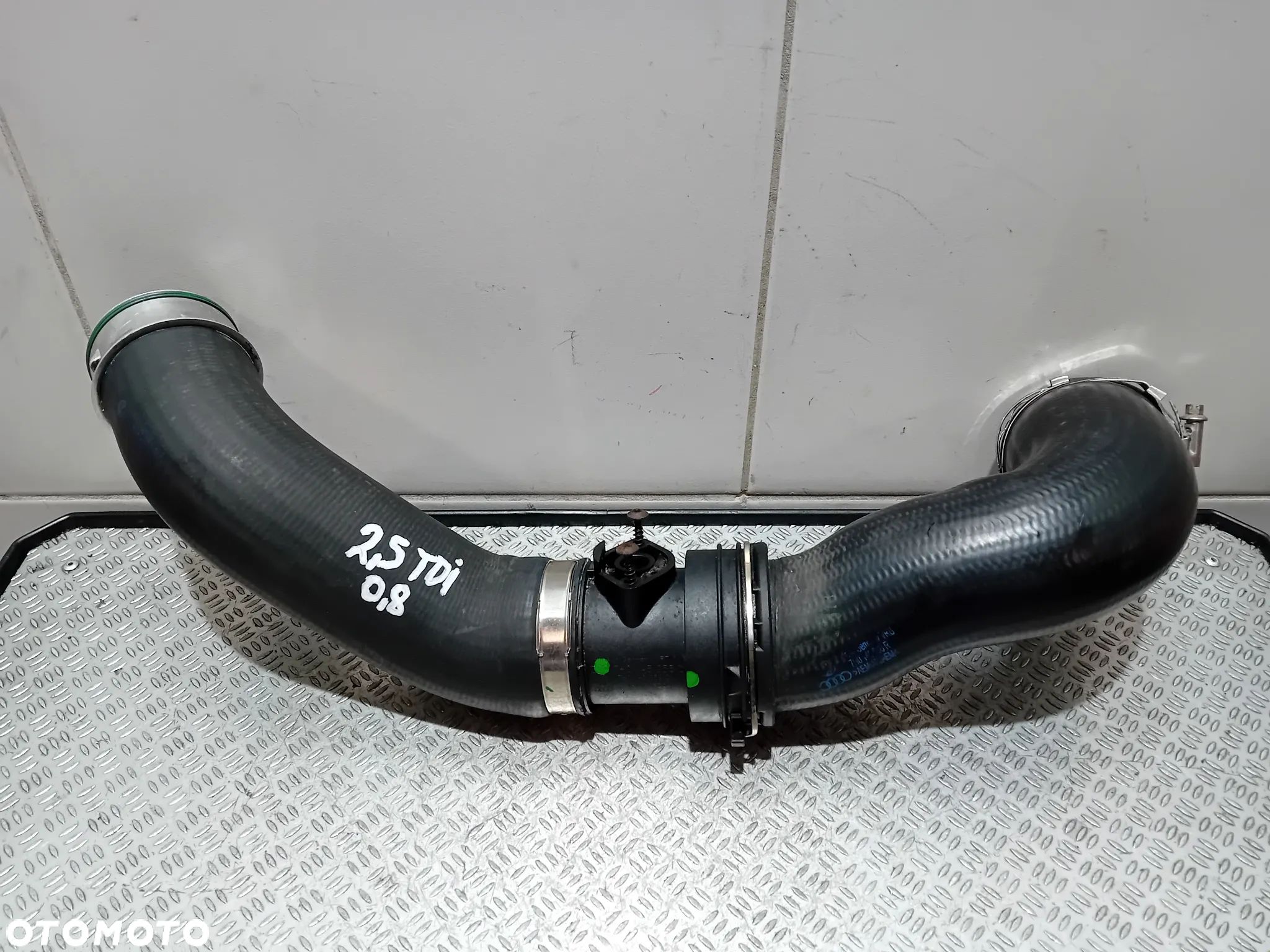 rura dolotowa powietrza VW T5 2.5 TDI 2008 7H0145955L - 1