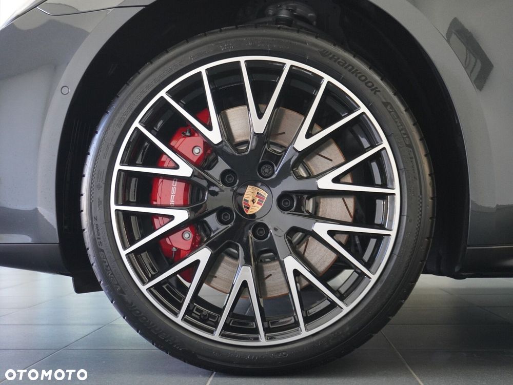 Porsche Panamera 4S E-Hybrid PHEV - 12