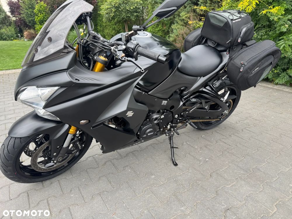 Suzuki GSX 1000 - 7