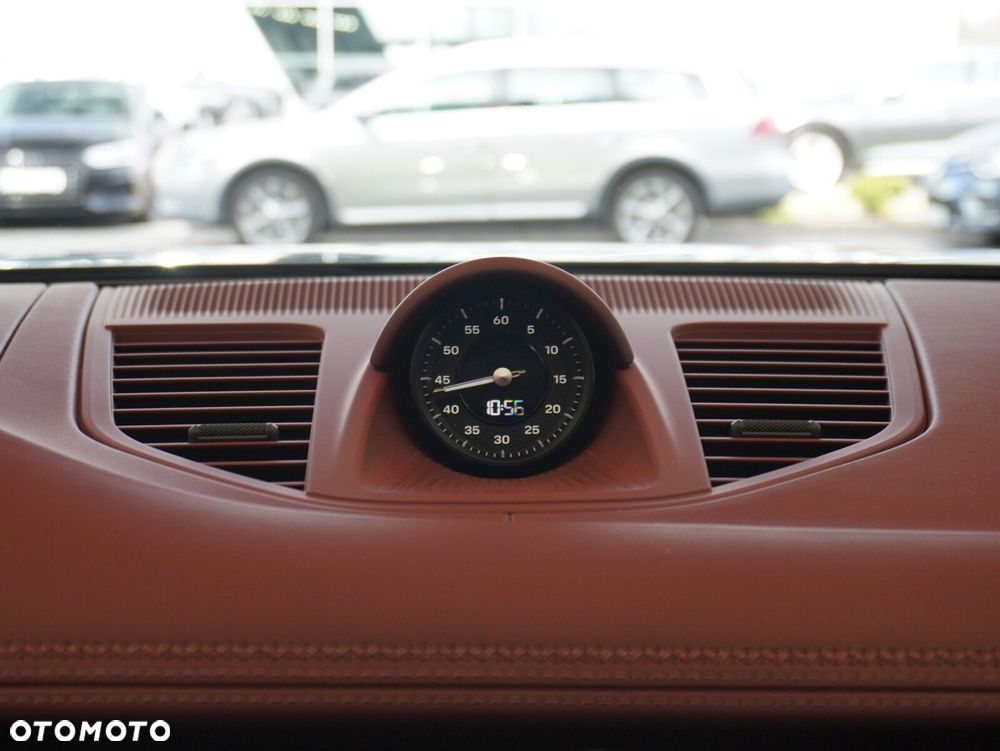 Porsche Panamera 4 - 29