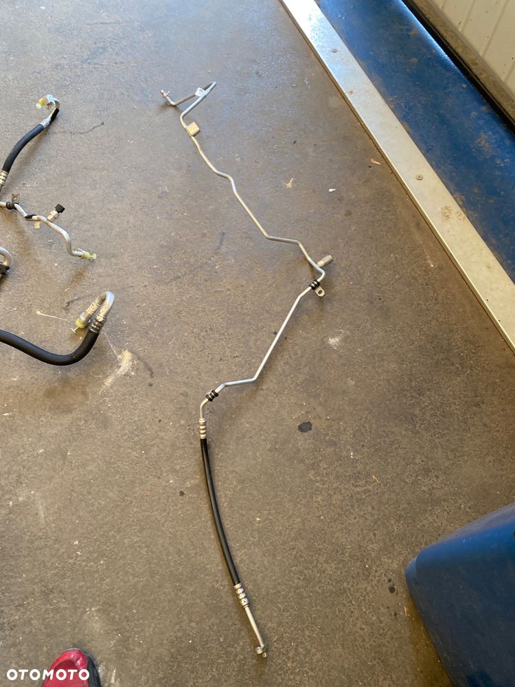 RENAULT TRAFIC 3 III Lift 4 IV OPEL VIVARO NISSAN PRIMASTAR PRZEWÓD KLIMATYZACJI Rurka wąż klimy 924404205R W-wa - 2