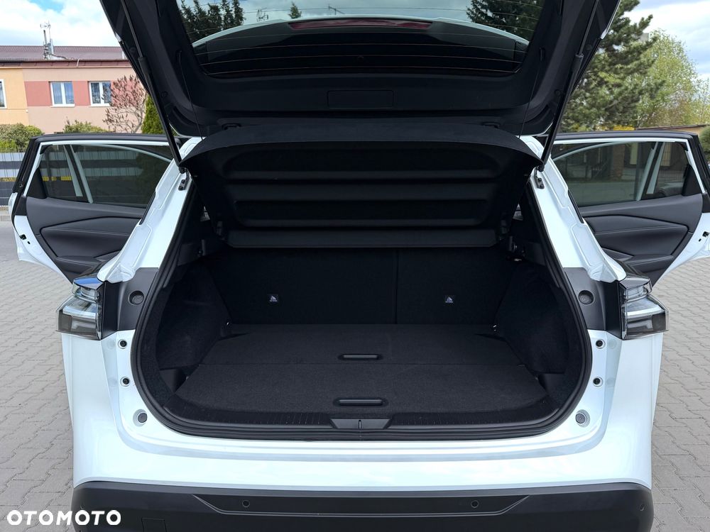 Nissan Qashqai 1.3 DIG-T N-Connecta DCT - 36