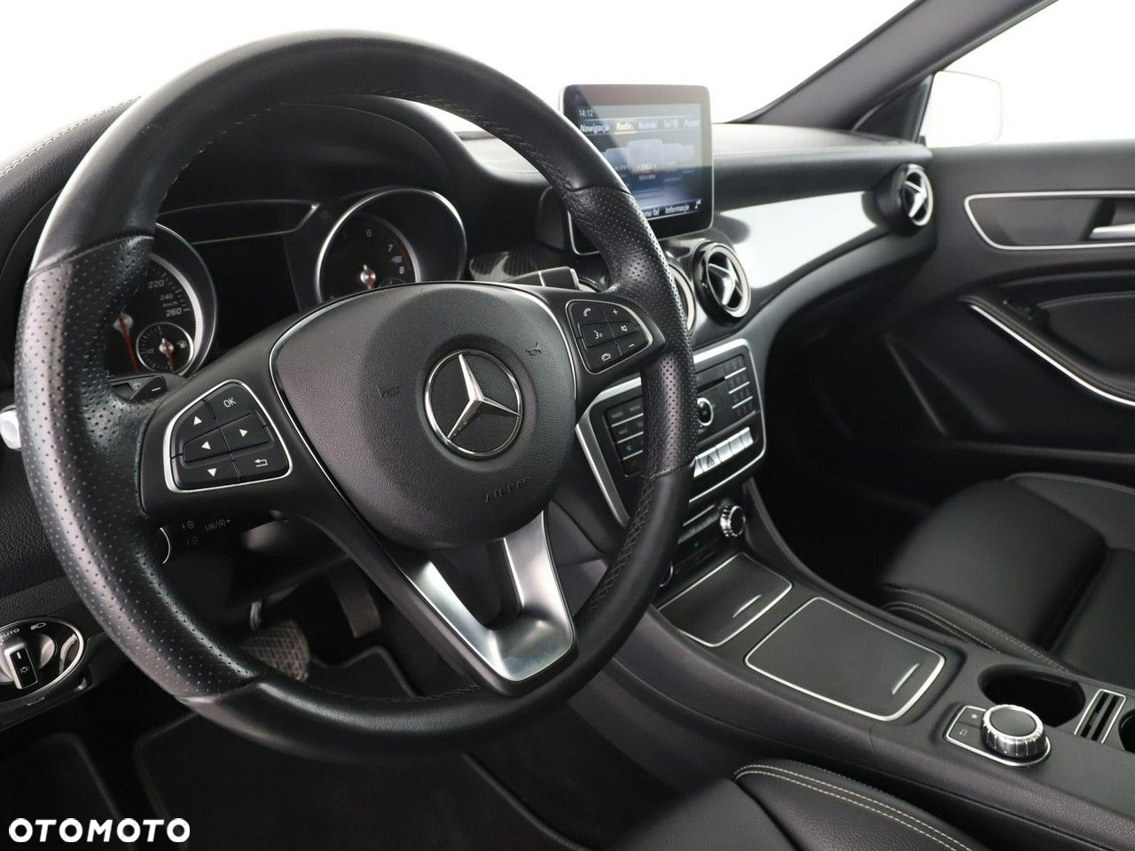Mercedes-Benz GLA 180 7G-DCT UrbanStyle Edition - 14