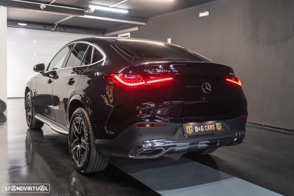 Mercedes-Benz GLC 300 e Coupe 4Matic - 3