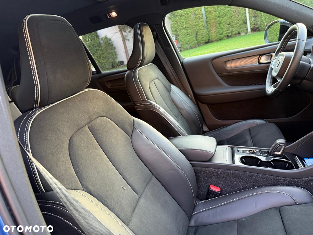 Volvo XC 40 T5 AWD R-Design - 26