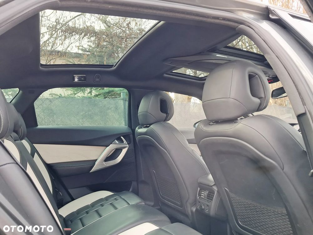 Citroën DS5 2.0 HDi Hybrid4 SoChic MCP - 12