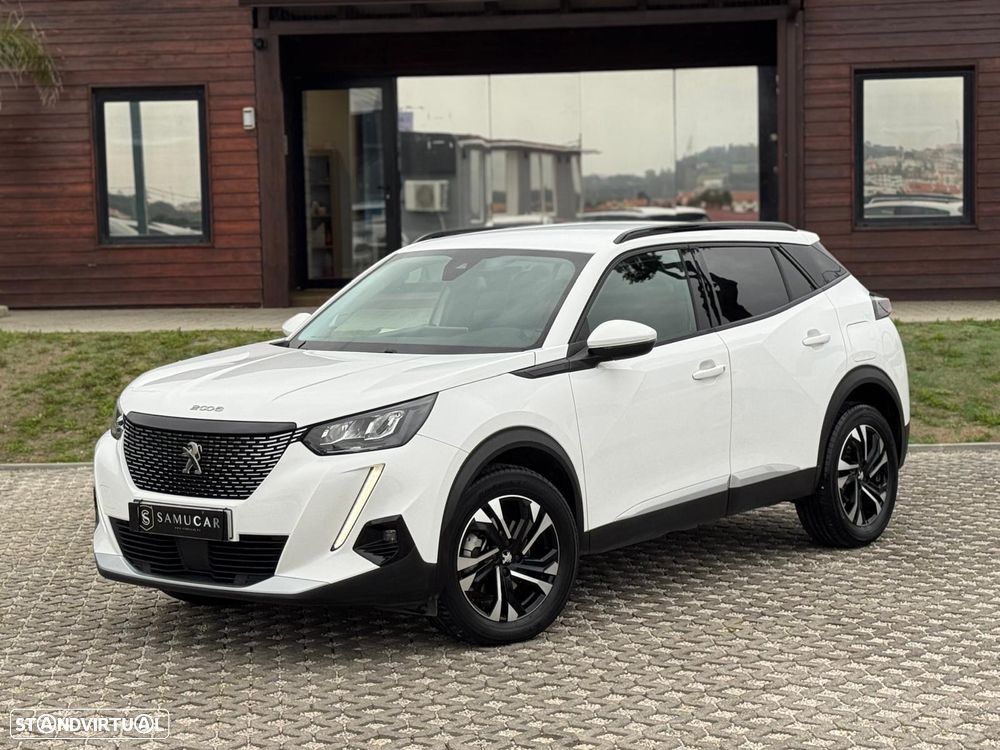 Peugeot 2008 BlueHDi 130 EAT8 Allure - 2