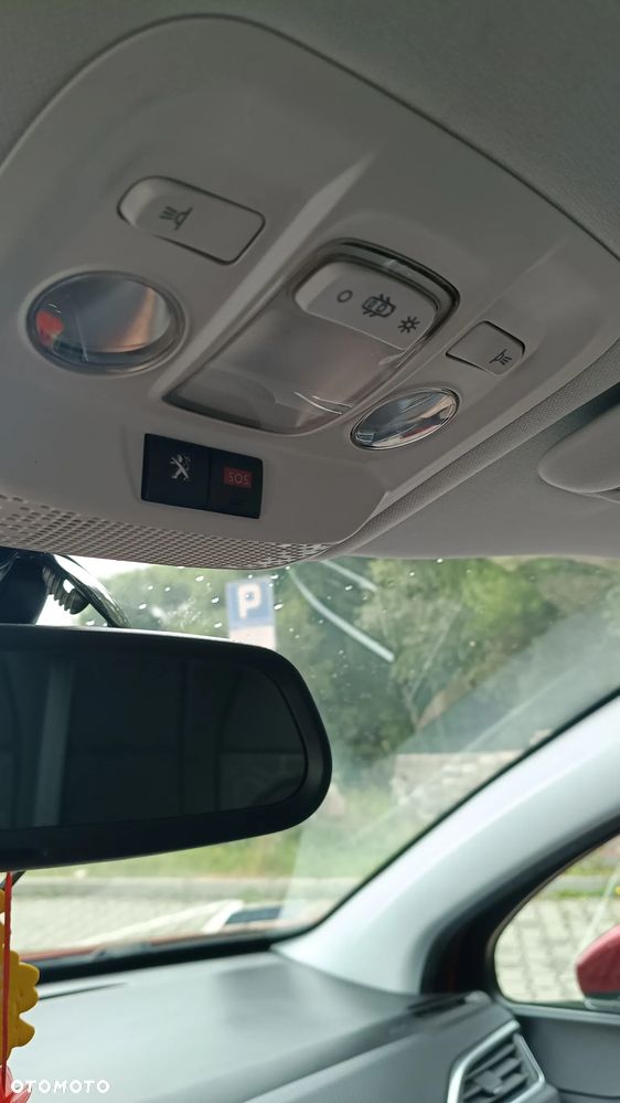 Peugeot 2008 1.2 Pure Tech GPF Active S&S - 23