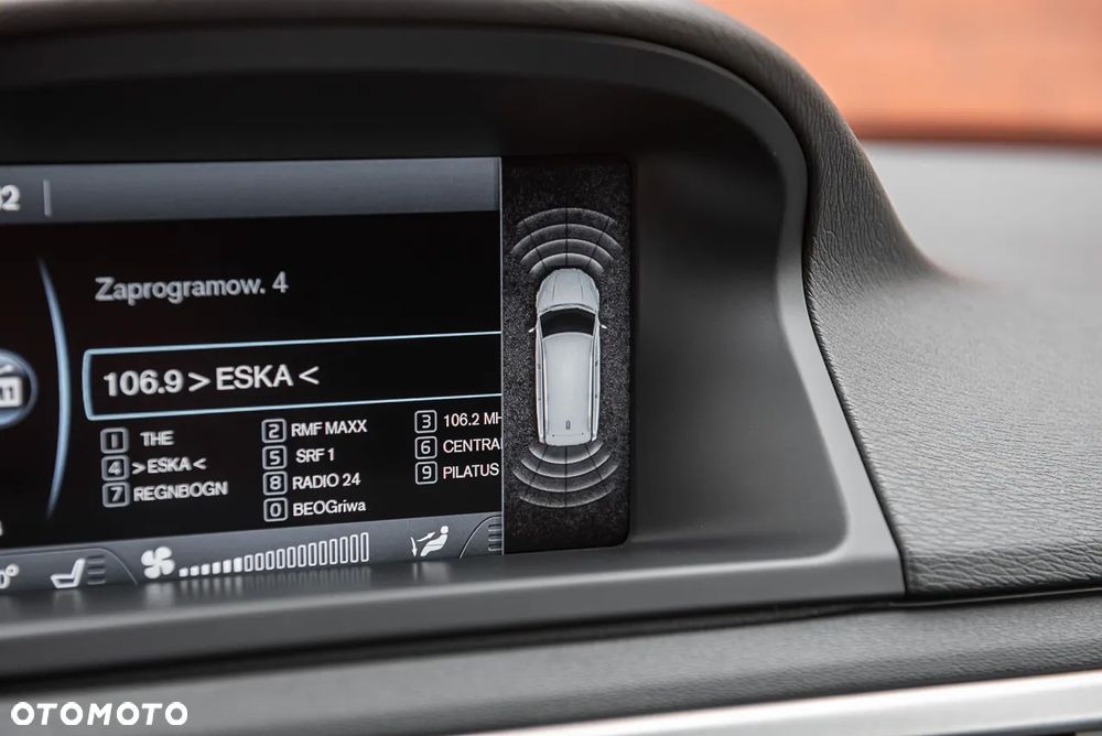 Volvo XC 70 D5 AWD Momentum - 26