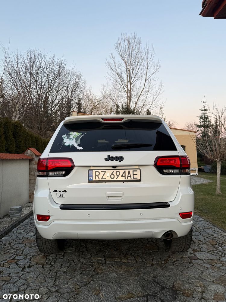Jeep Grand Cherokee - 4