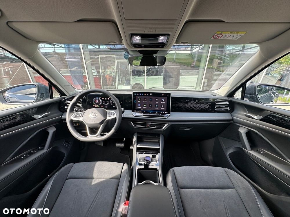 Volkswagen Tiguan - 16