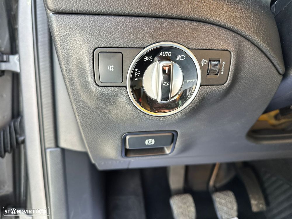 Mercedes-Benz GLA 180 CDI - 23