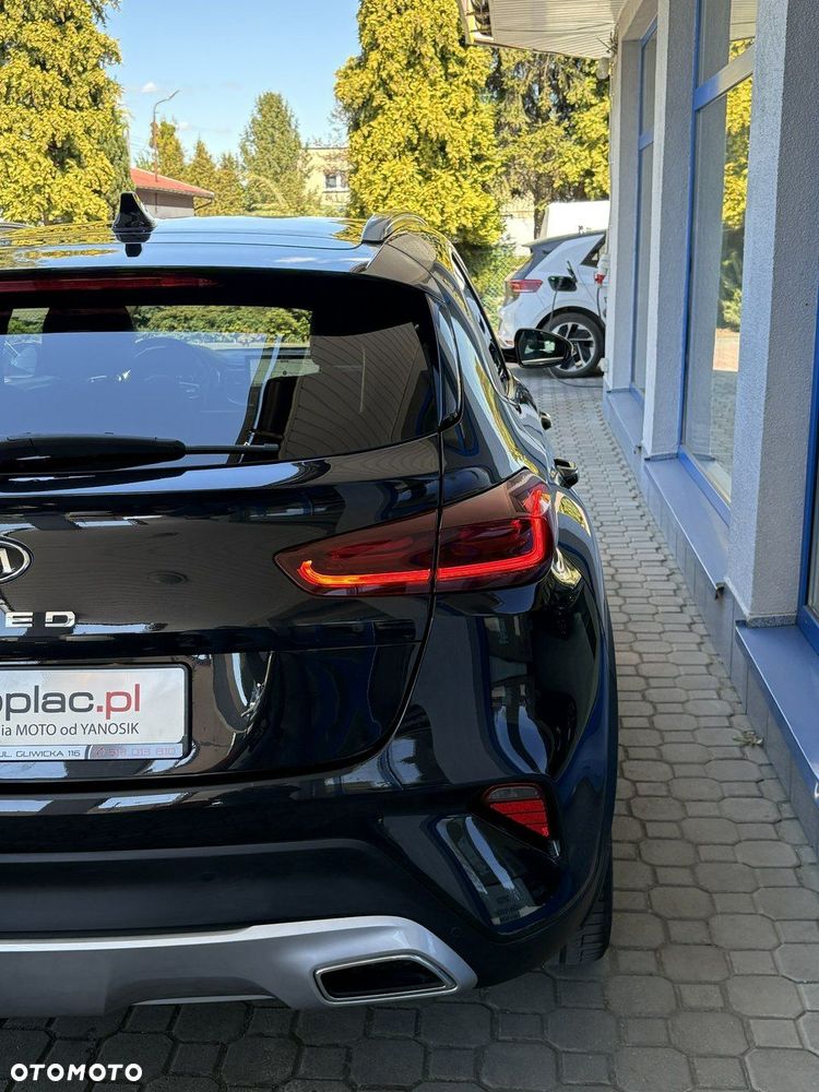 Kia XCeed 1.5 T-GDI L Business Line - 11
