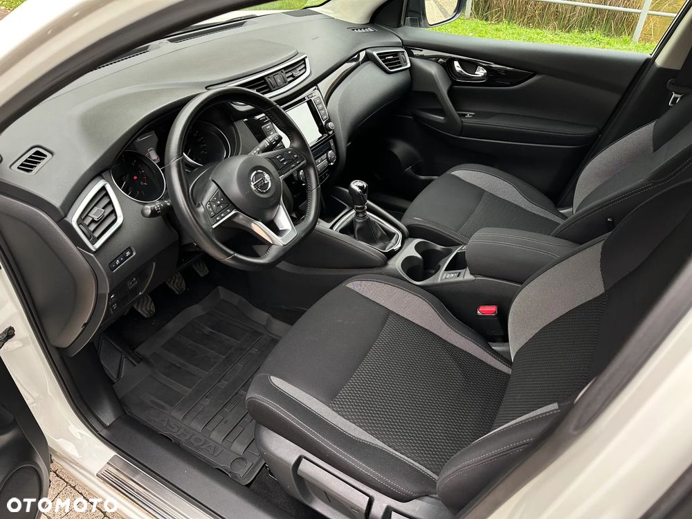 Nissan Qashqai 1.6 DIG-T Tekna - 11