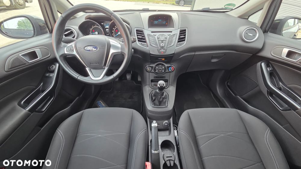 Ford Fiesta 1.25 Champions Edition - 23