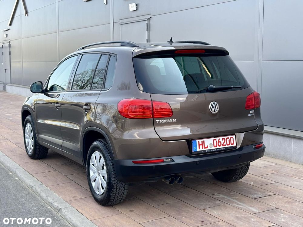 Volkswagen Tiguan 2.0 TDI DPF BlueMotion Technology Exclusive - 9