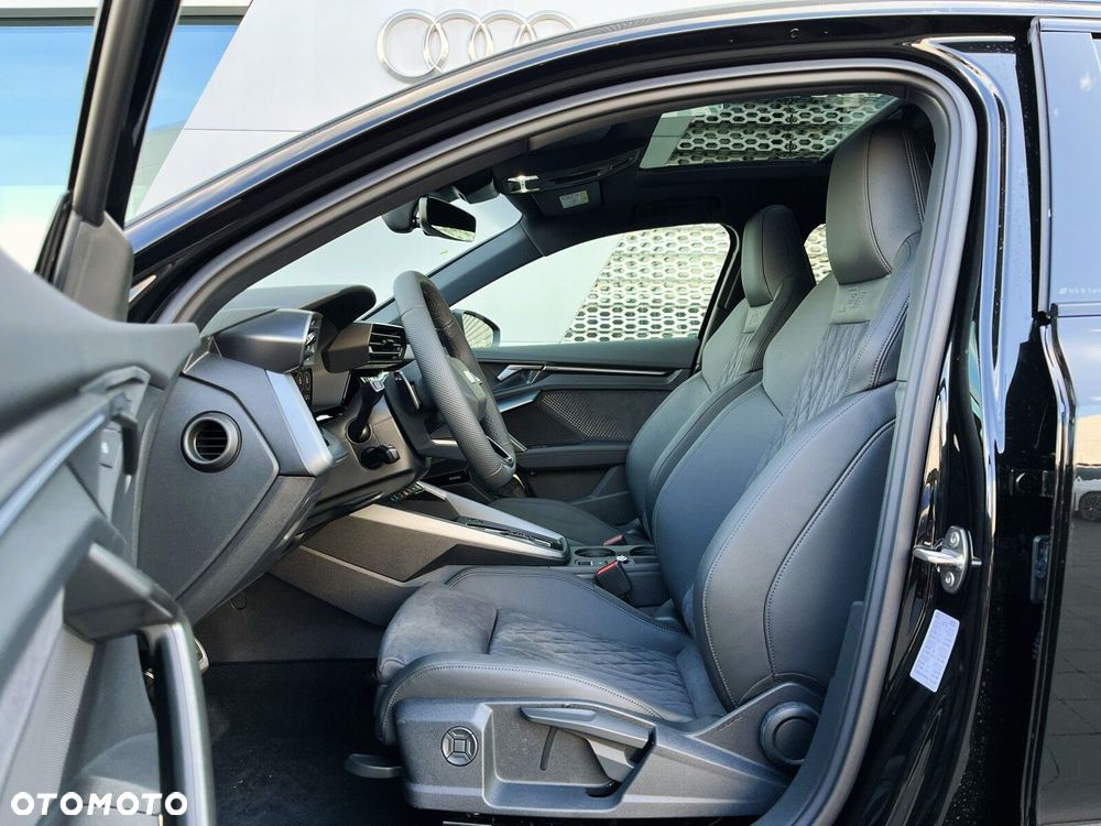 Audi RS3 Sportback - 4