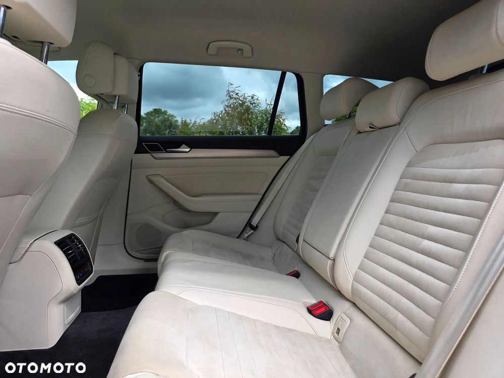 Volkswagen Passat Variant 1.4 TSI BMT ACT Highline DSG - 35