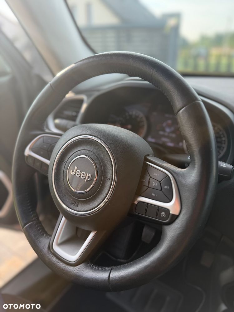 Jeep Renegade 1.4 MultiAir Limited - 32