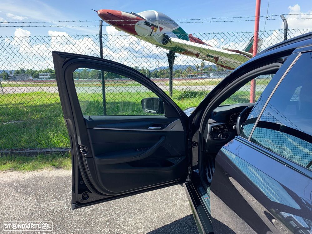 BMW 530 e Pack Desportivo M Pro - 47