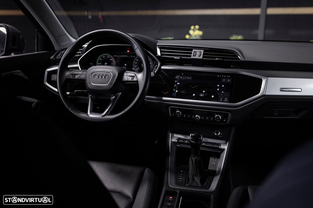 Audi Q3 Sportback - 14