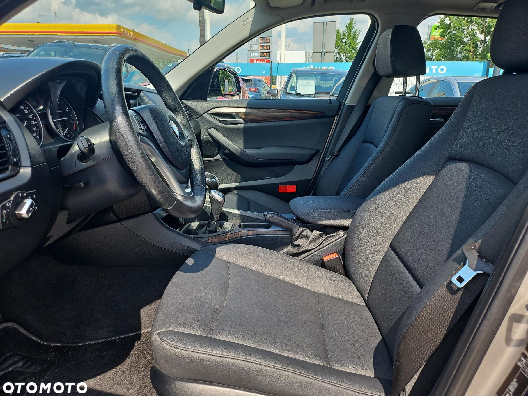 BMW X1 sDrive18d - 14