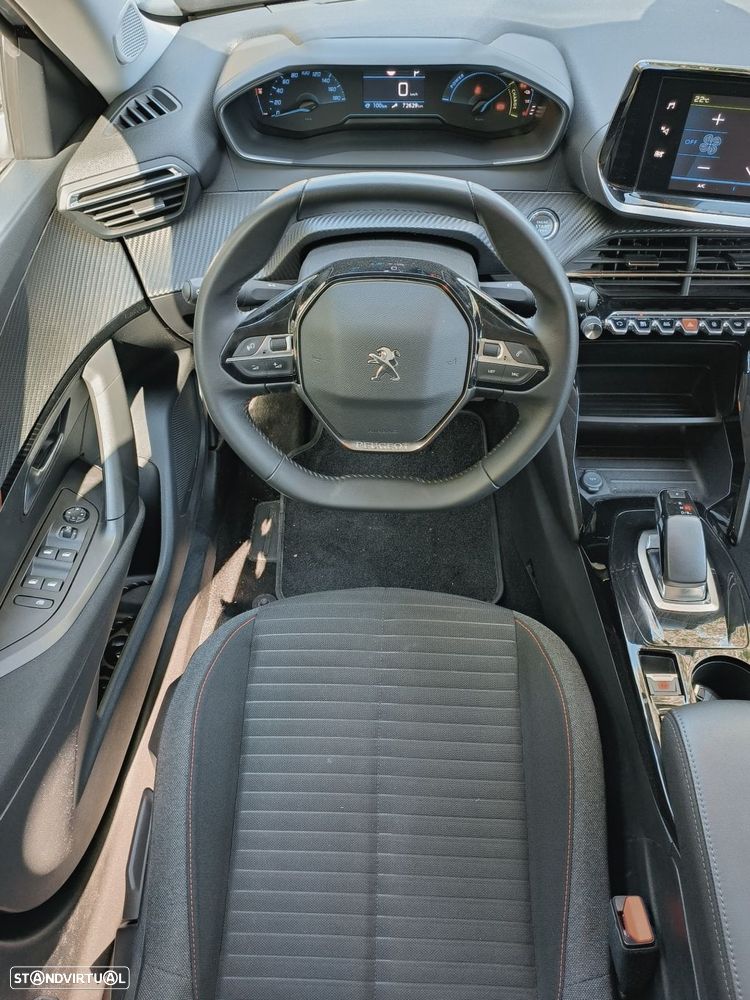 Peugeot e-2008 50 kWh Active Pack - 9