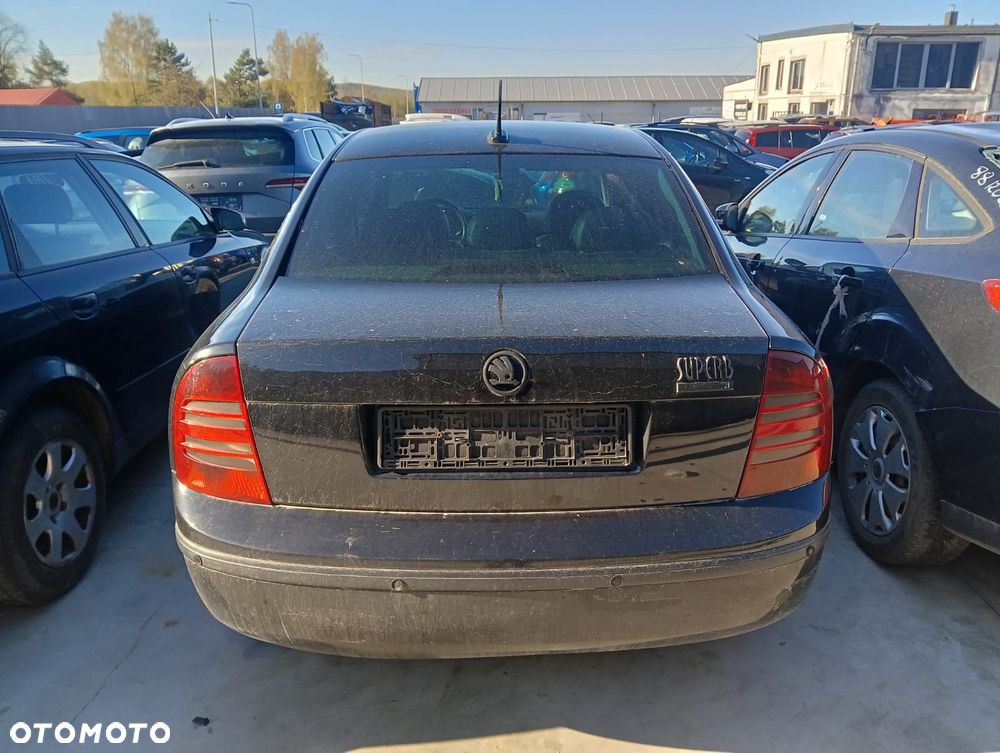 Zderzak  (Błotnik, Lusterko, Lampa, Drzwi, Maska, Kierownica) Skoda Superb 1.9 Diesel 130 K 2003r - 3