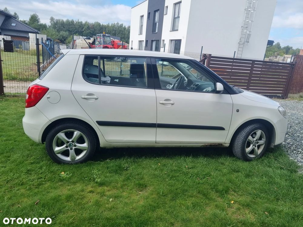 Skoda Fabia - 8