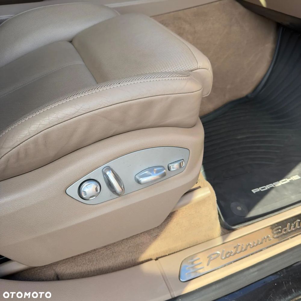 Porsche Cayenne Diesel Platinum Edition - 34