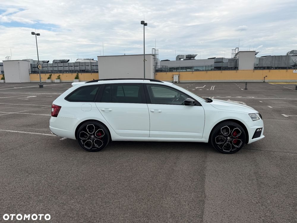 Skoda Octavia 2.0 TSI RS - 12