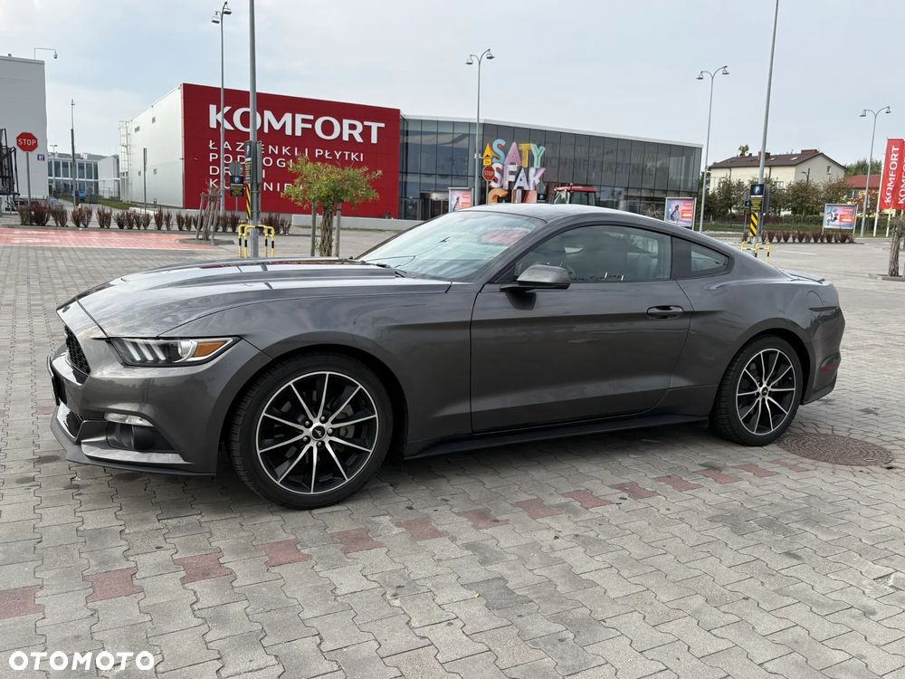 Ford Mustang 2.3 EcoBoost - 16