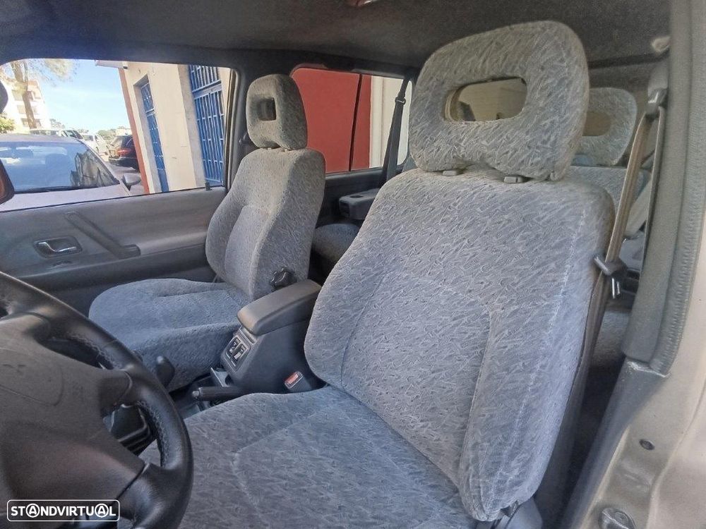 Mitsubishi Pajero 2.8 TD GLS - 15