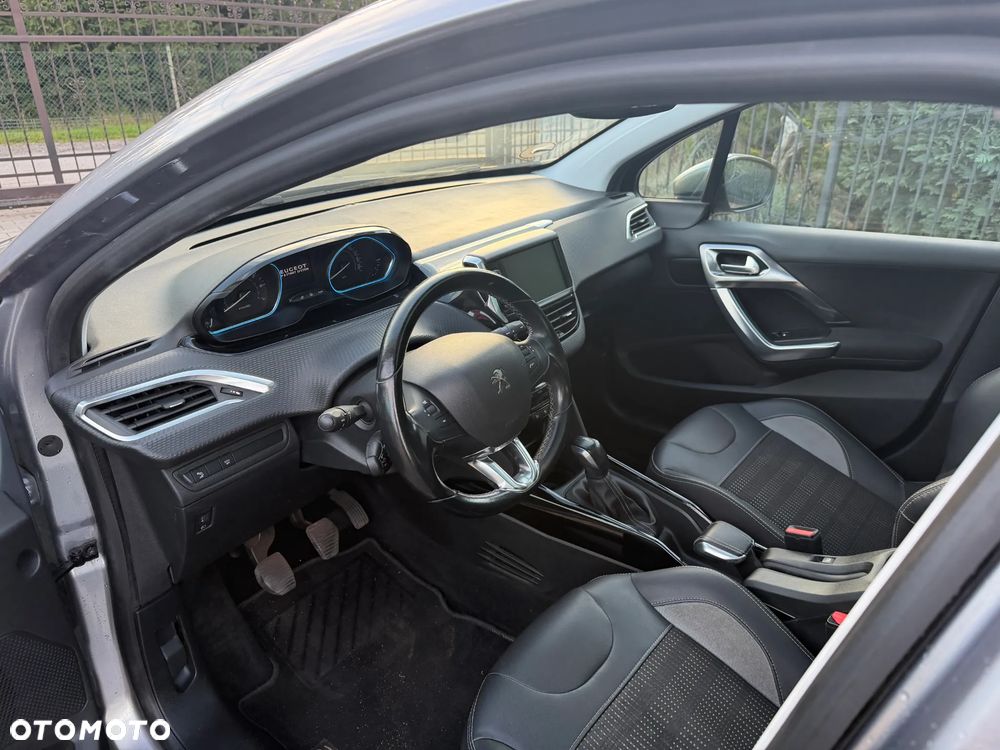 Peugeot 2008 PureTech 110 Stop&Start Allure - 11