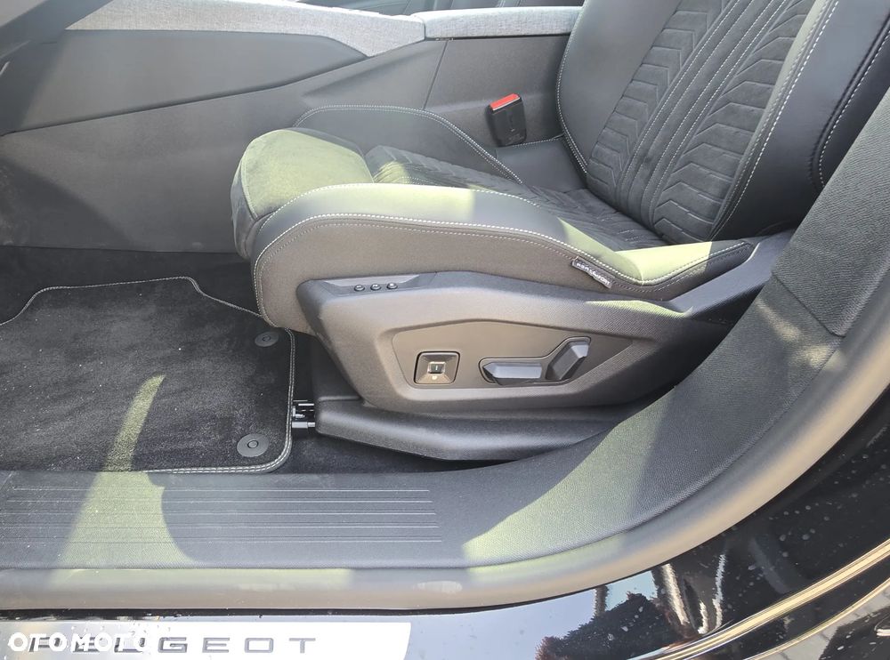 Peugeot 5008 1.6 PHEV 195 GT Exclusive S&S e-DCS7 - 20