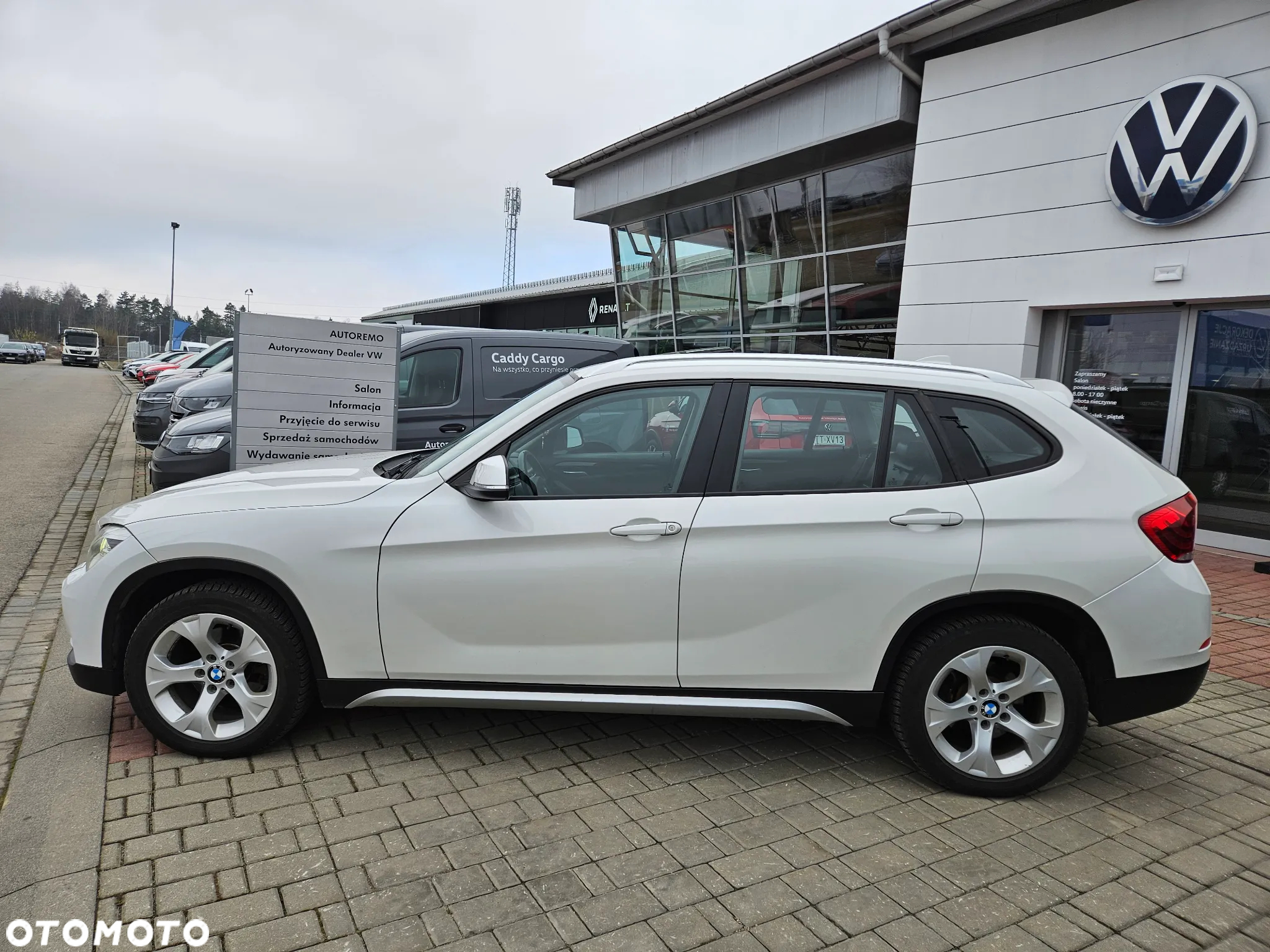 BMW X1 xDrive18d xLine - 4