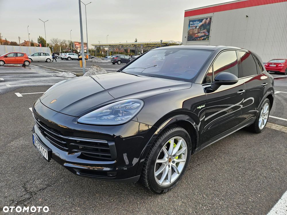 Używany Porsche Cayenne 2021 - 320 000 PLN, 116 000 km - Otomoto.pl