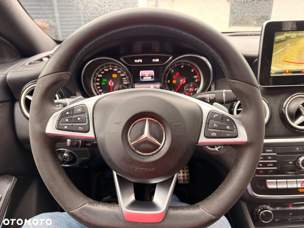 Mercedes-Benz CLA 200 d 4Matic 7G-DCT AMG Line - 17