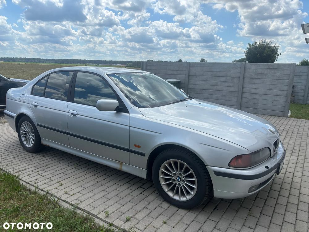 BMW Seria 5 - 1
