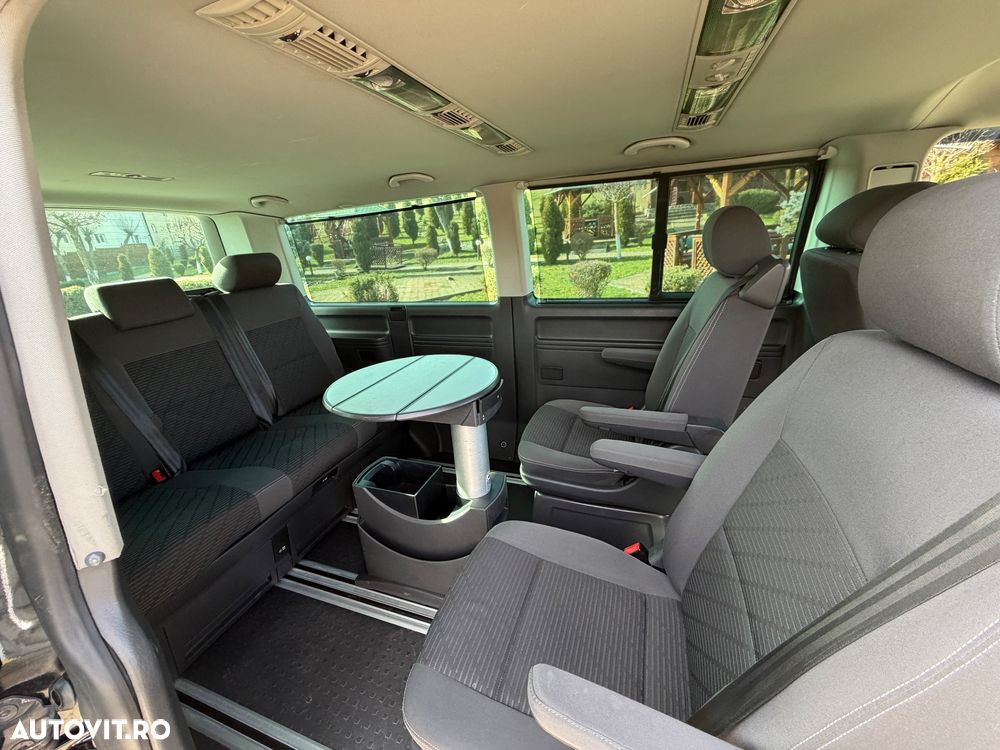 Volkswagen Multivan - 12