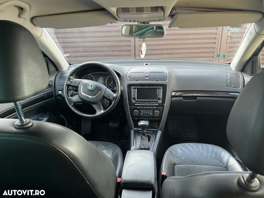 Skoda Octavia 1.8 TSI Laurin Klement DSG - 1