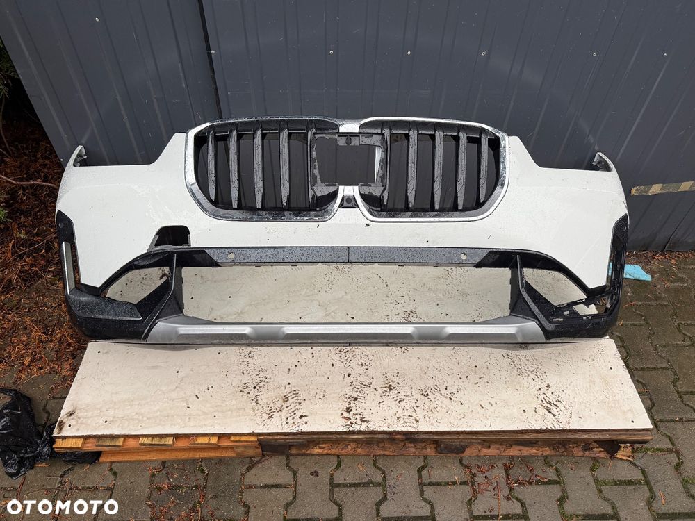 ZDERZAK BMW X1 U11 ORYGINAŁ NIE NAPRAWIANY - 3