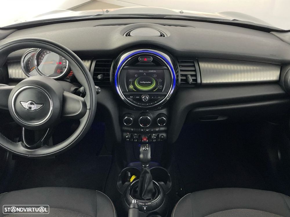 MINI 3 Portas Cooper Auto - 10