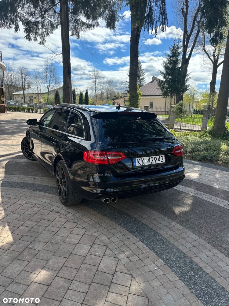 Audi A4 Avant 2.0 TDI DPF clean diesel multitronic S line Sportpaket - 9