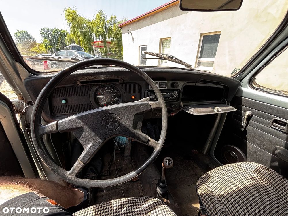 Volkswagen Beetle - 8