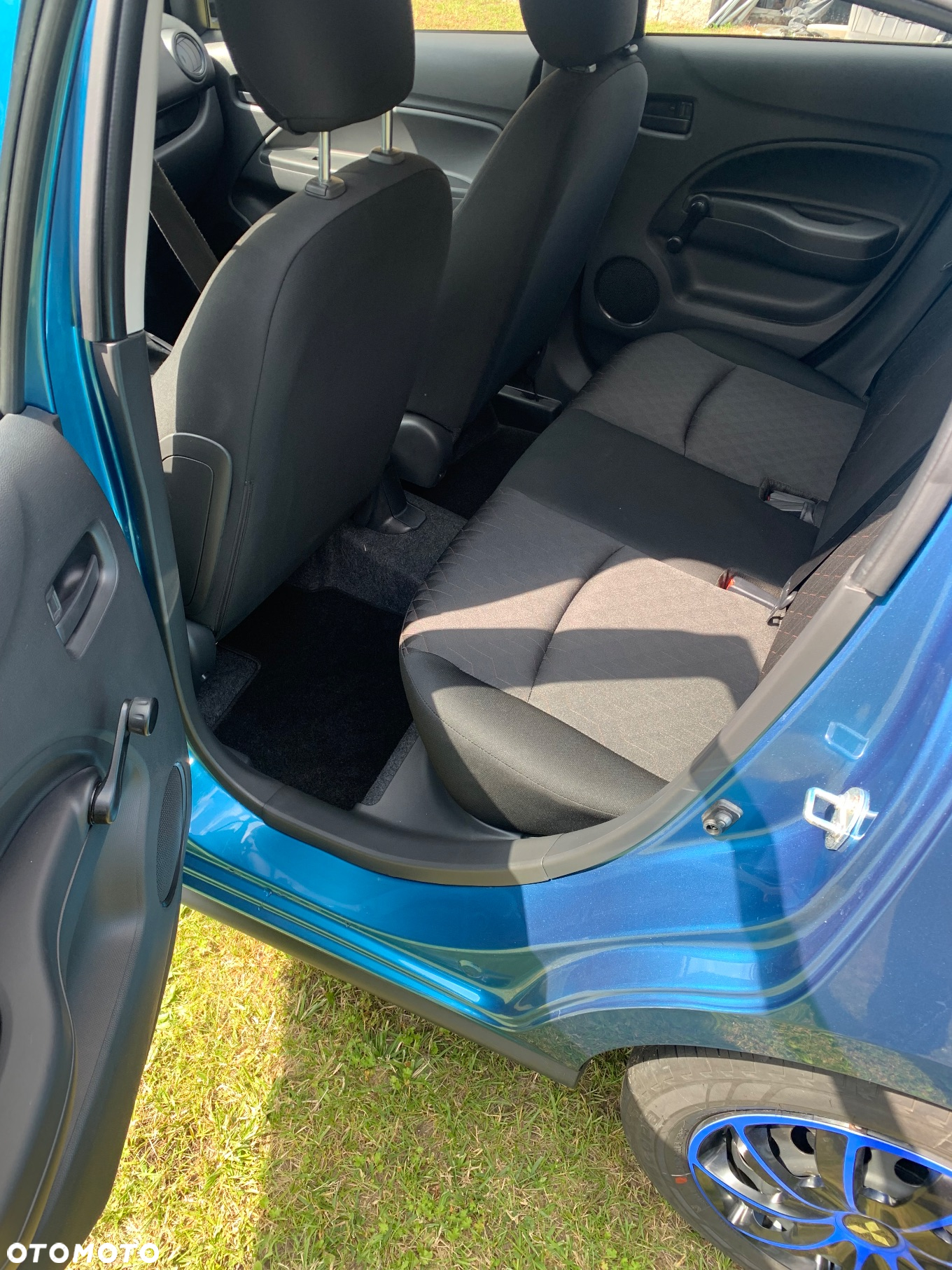 Mitsubishi Space Star - 7