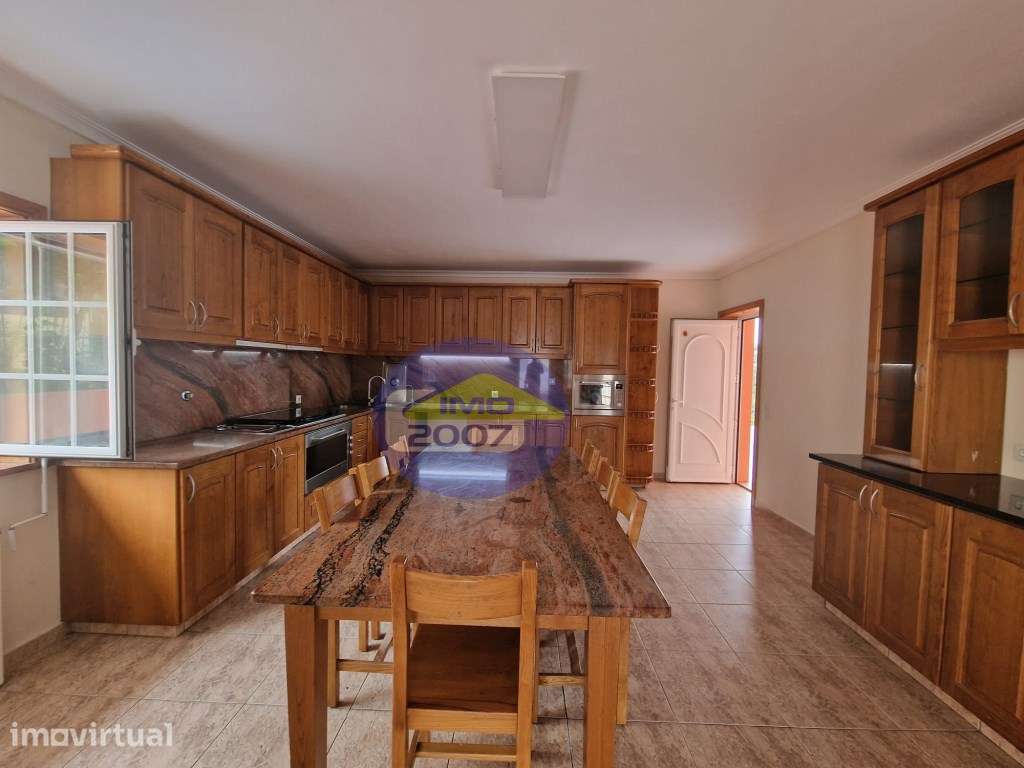 Moradia T3 com Sótão Habitável, Terraço, Garagem para 6 Carros | Sa... - Grande imagem: 4/38