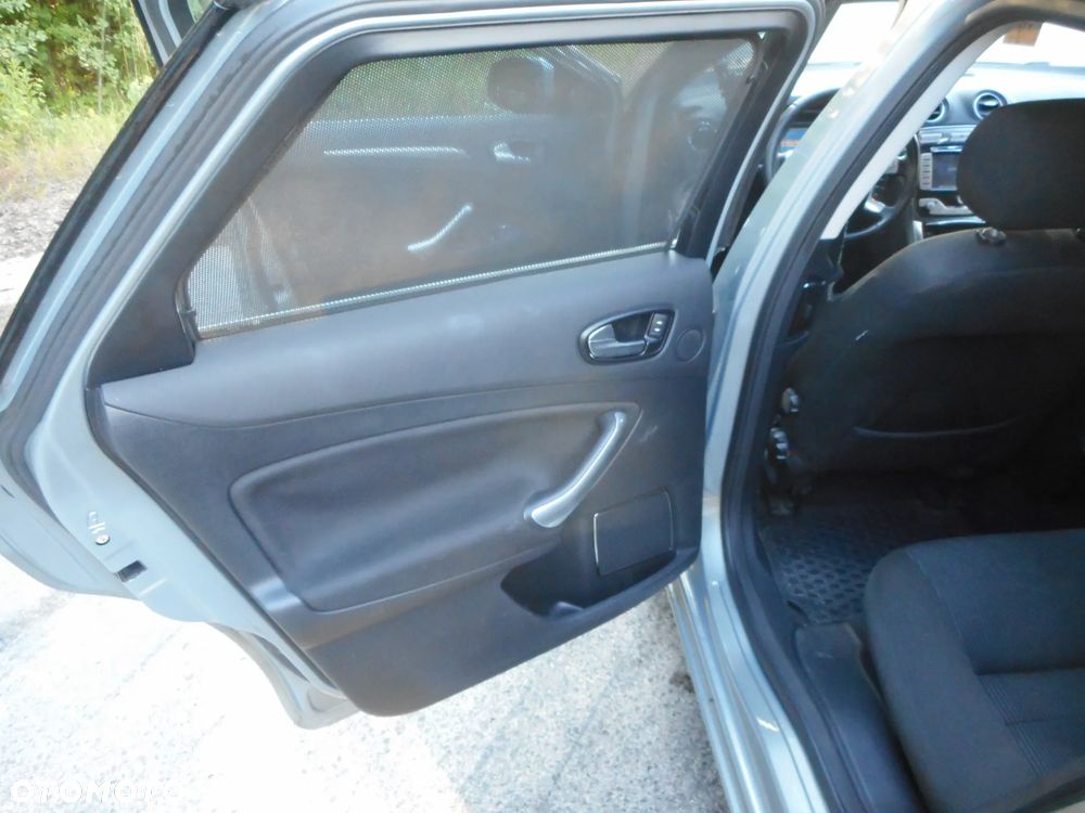 Ford Mondeo 2.0 Viva Titanium - 16