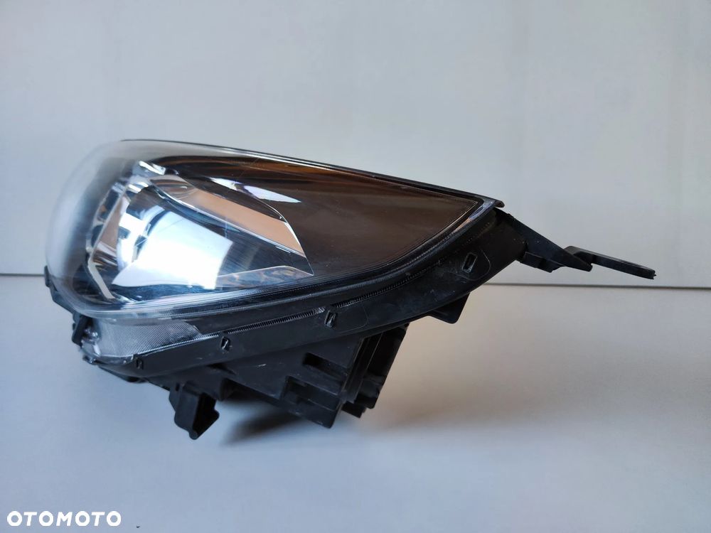 Reflektor, Lampa Lewy przód HYUNDAI i30 G4921-64010, G492113010, 92101G4510 - 5