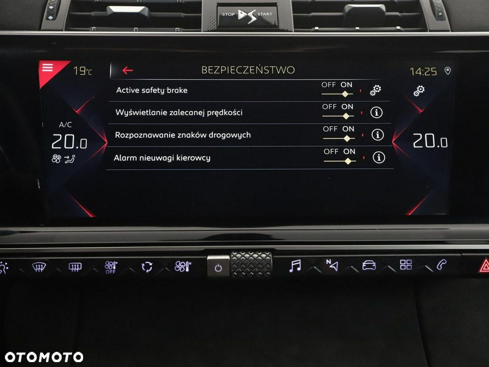DS Automobiles DS 7 Crossback 2.0 BlueHDi Performance Line + - 26